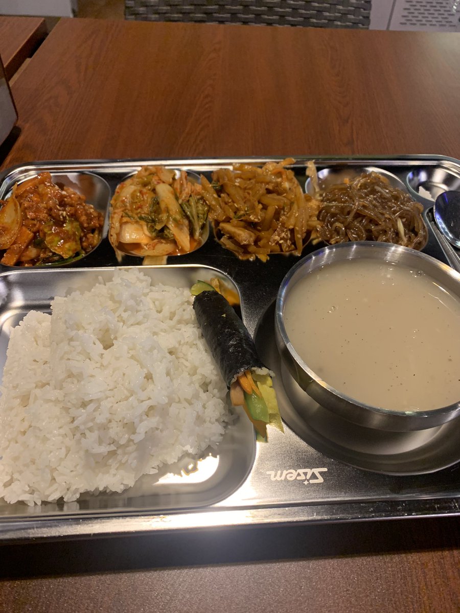 EnricoPatron's tweet photo. Korean food bussin https://t.co/hweCdR9cLg