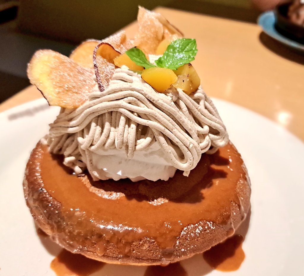 saogardening's tweet photo. 朝からご飯ぬき
健康診断終わった
罪深い😆😆😆😆ものを食してしまった💕

#デザート
#パンケーキ 
#池袋カフェ https://t.co/PPbrLZBZ0S