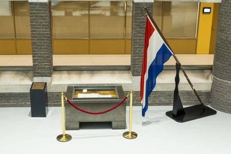 WijkraadA's tweet photo. #Peggy #Stein #INDISCHPLATFORM namens #Wijkraad naar #TweedeKamer voor #Indië #Herdenking. #TweedeWereldOoorlog
#VanHeutzMonument #AmsterdamZuid @parool @nrc @RTVNH_ADam @NOSRadio1 @RTLnieuws 

https://t.co/7mHsgp7Yhz https://t.co/58CYPXOMnS