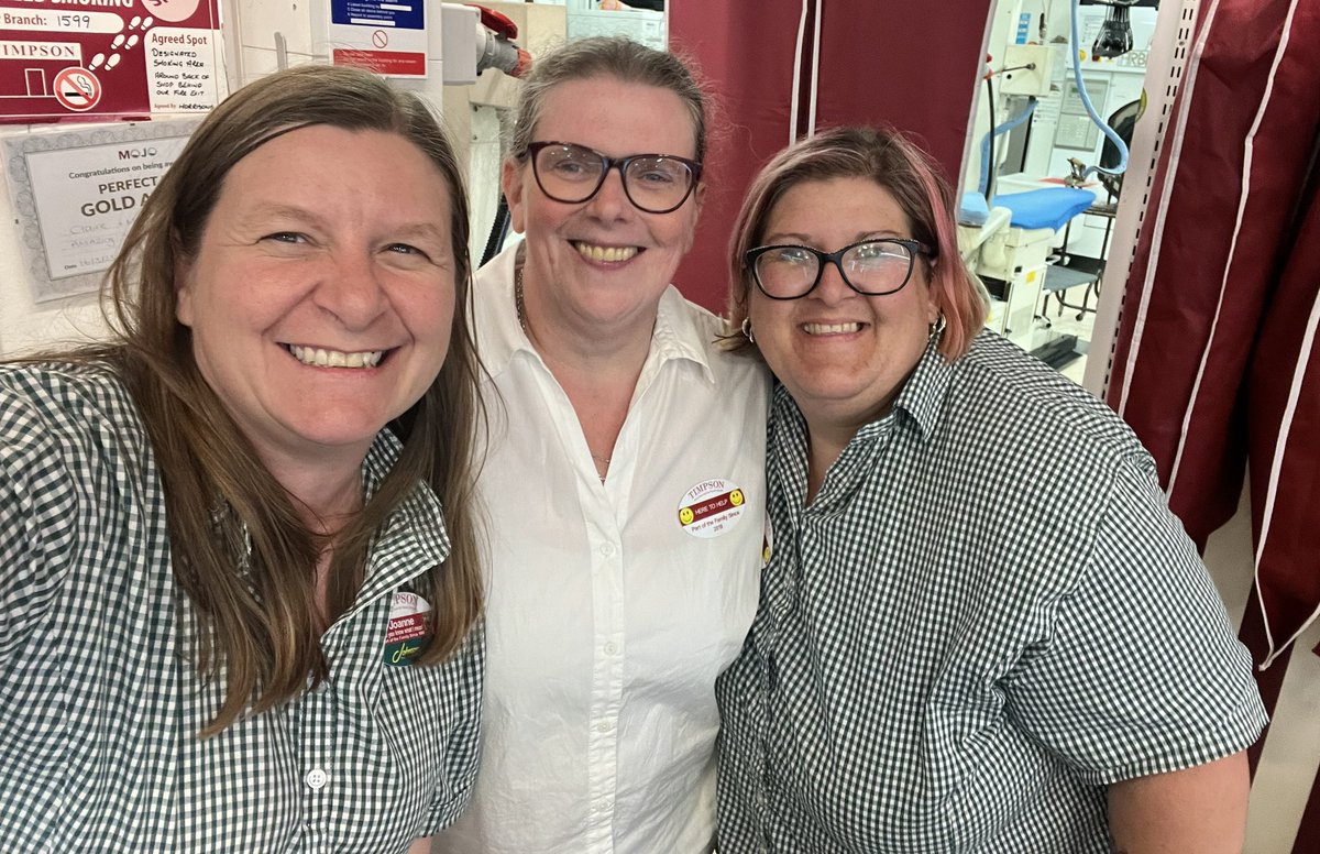 Great to meet new starter Gill and manager Claire in Yeovil yesterday 😀 <a href="/MOJODryCleaners/">MOJO</a> <a href="/TimpsonNews/">Timpson Group News</a>