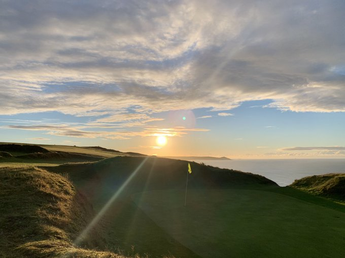 swsportsnews's tweet image. Sun rise here... should be a good day to #playgolf for all; some courses have experienced early morning fog but that should soon burn off
as always advise phone your local friendly pro shop ☎️ you can't beat #localknowledge...
southwestsportsnews.com/golf/grassroot… #SWgolf #stateofplay #Tuesday