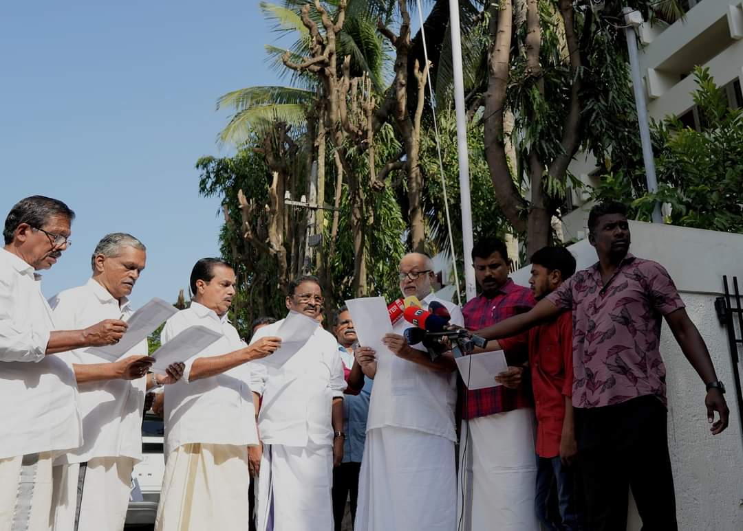 CPI(M) Polit Bureau member Comrade MA Baby hoisted the national flag at AKG Centre, Thiruvananthapuram, on the 77th Independence Day. Central Committee member Comrade AK Balan was also present on the occasion.