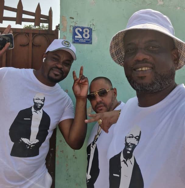 WeLoveABO's tweet photo. On porte fièrement les tshirts du collectif #weloveAli #AliPourTous #Gabon2023 #Gabon #alibongoondimba https://t.co/a9UpI4DotH