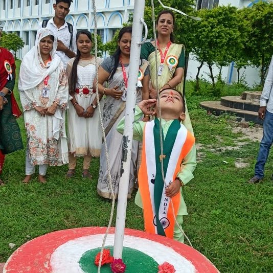 DangiNarendra's tweet photo. स्वतंत्रता दिवस के उपलक्ष्य में उत्कर्ष https://t.co/ldBm63XRck