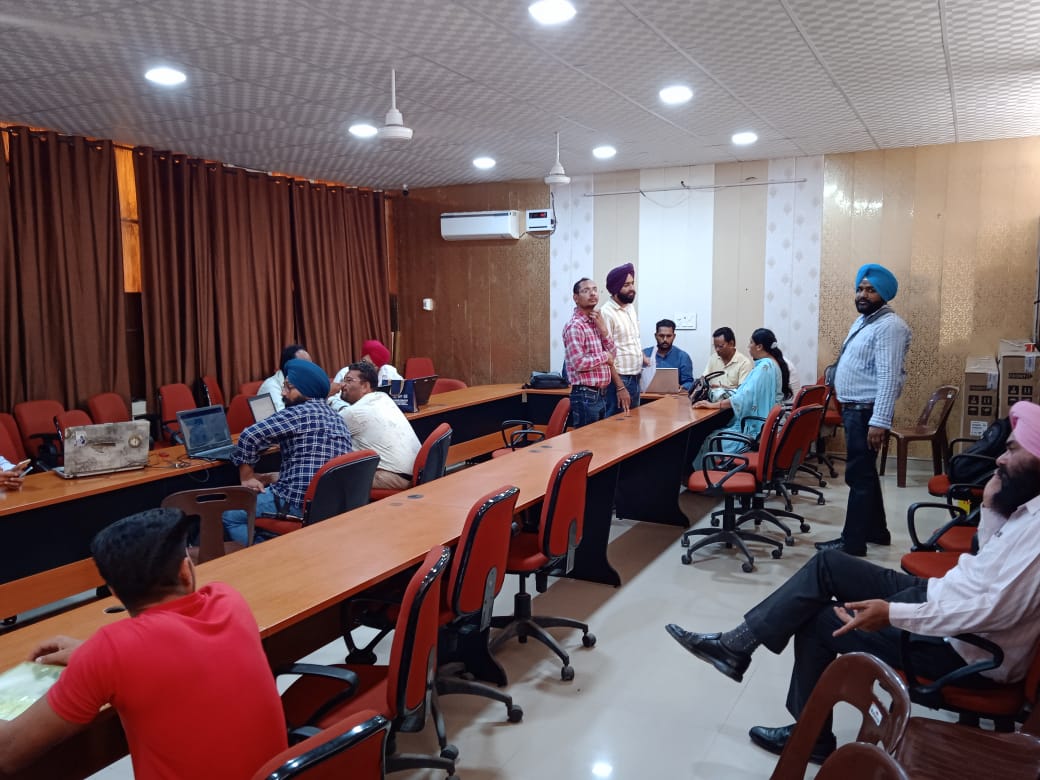 cscvleunity2022's tweet photo. National Scholarship Camp organised on the occasion of Independence Day in Sri Muktsar Sahib  district of Punjab
@CSC_Punjab 
@cscvleunity2022 
@sandhugurpias 
@Satwant1038 https://t.co/HZwDyfheKX