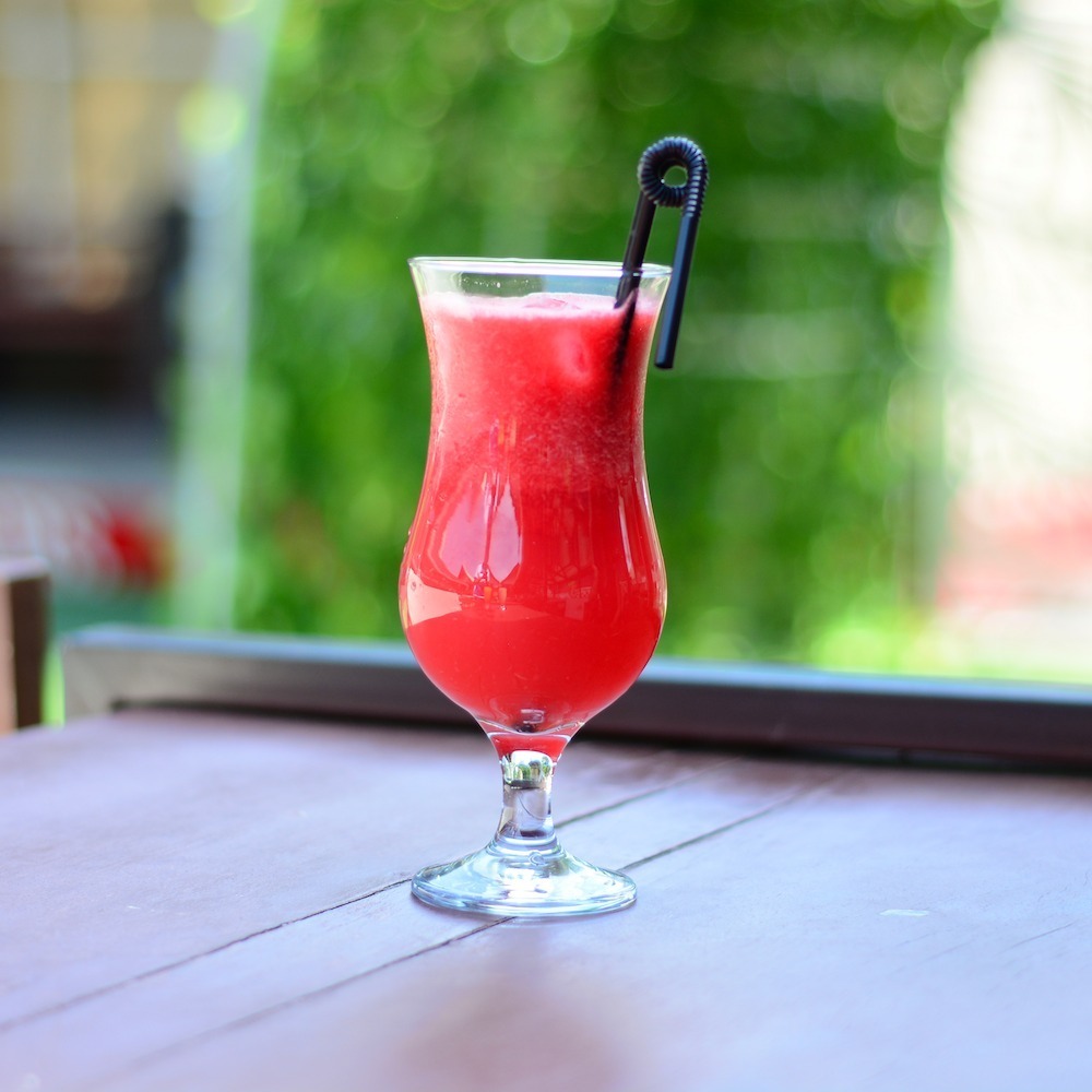 SidewalkVi's tweet photo. Happiness is a cocktail in hand 🍸😊

Visit us today - 23 Sanusi Fafunwa Street Victoria Island.

#SidewalkVI #BarInLagos #Cocktail #Vibes #Beer #Smoothies #Drinks #Lagos #RestaurantsInLagos #VictoriaIsland #GoodFood https://t.co/tpSEFgD9LT