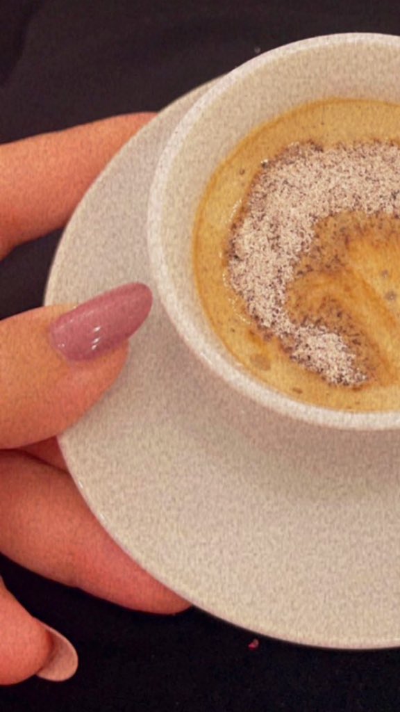 أنا الافراح والأرباح والفايض وراس المال 🤍
#كبلز_راقي #كبلز_جدة