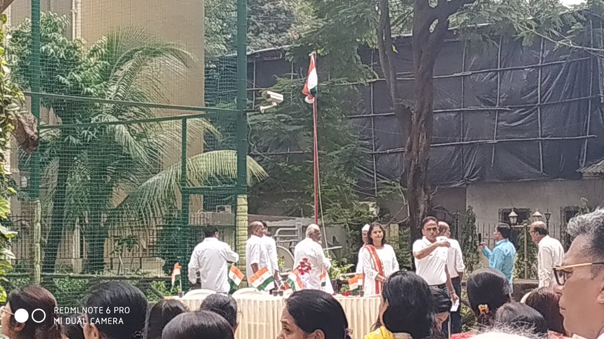 rajamaka's tweet image. Celebration of 77th 🇮🇳 Independence Day🇮🇳 at My Society , Byculla Mumbai Ward 210, with residents of the buildings. Sr. Citizen Mr. Achalchandji flur flag hosting, Byculla Vidhansabha Adhyaksh @Nitinbankar259 south Mumbai Sanghathan Mantri #RajeshMishra &amp;amp; many other Karyakarta &apos;s…