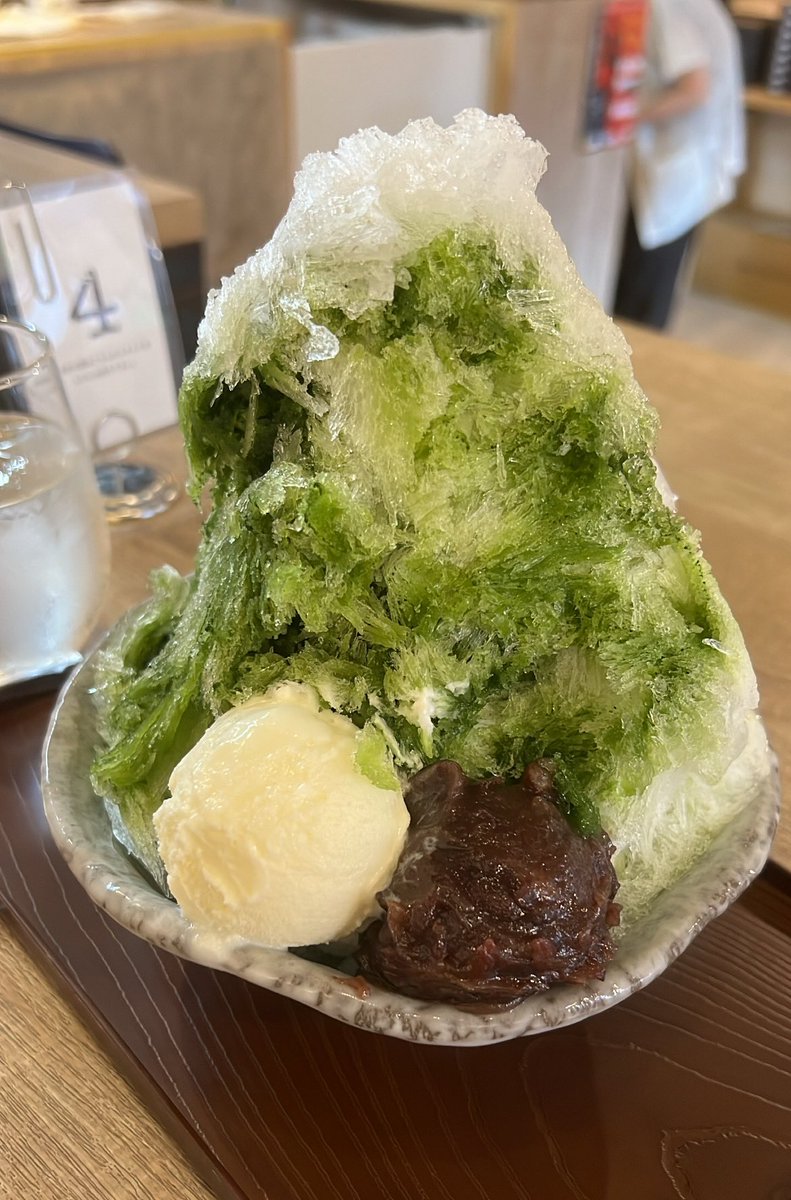 honrip's tweet image. 近所のお店で夏を感じてます🍧🍧