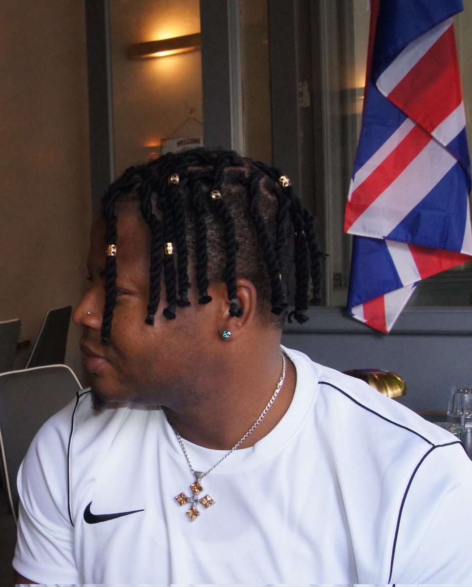 Livy_official1's tweet image. Stronger
#livysounds 
#bestme ✨📷