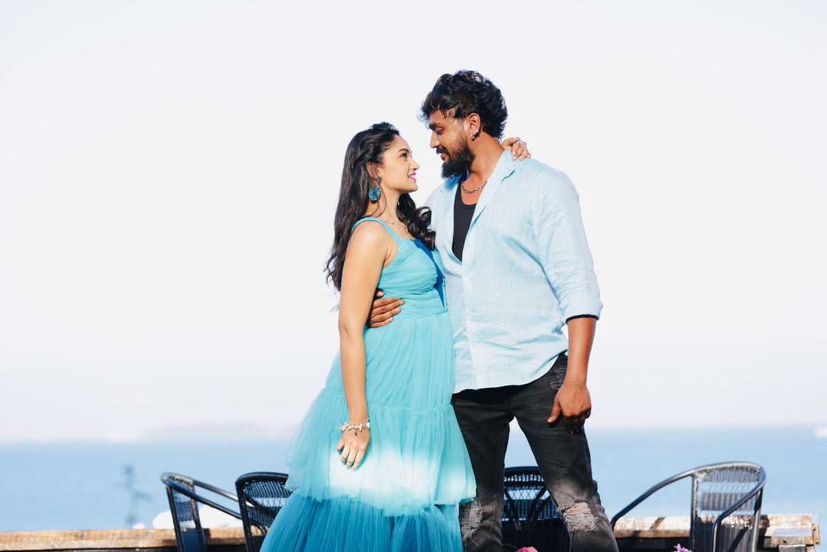 chetannadiger's tweet photo. Action teaser of Dhanveer @Dhanveerahh and Reeshma Naniah @Reeshmananaiah starrer Vaamana to release on 17th of August in Mysore ...
#kannadascreens #sandalwood #kannadacinema #kannadamovies #vaamana #actionteaser #dhanveerah #reeshmananiah https://t.co/HMK5G85aPb
