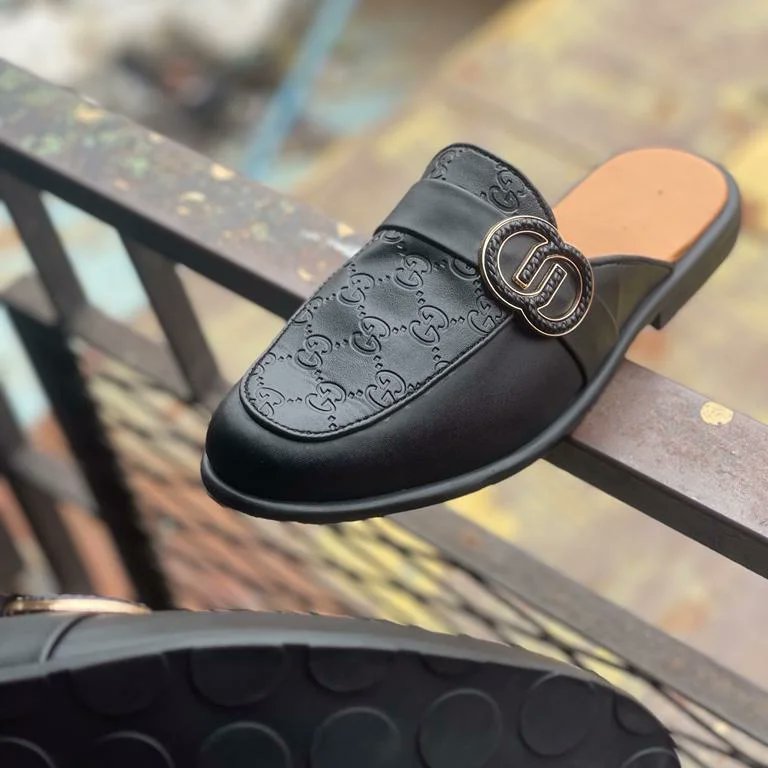 JEHOVAHBUKUNMI's tweet photo. Complete that native with our quality half shoe
#madewithleather #quality #leatheressentials #leatherwork #handmade #ilorinvendors #osunshoemaker https://t.co/KRbFVcmRn9