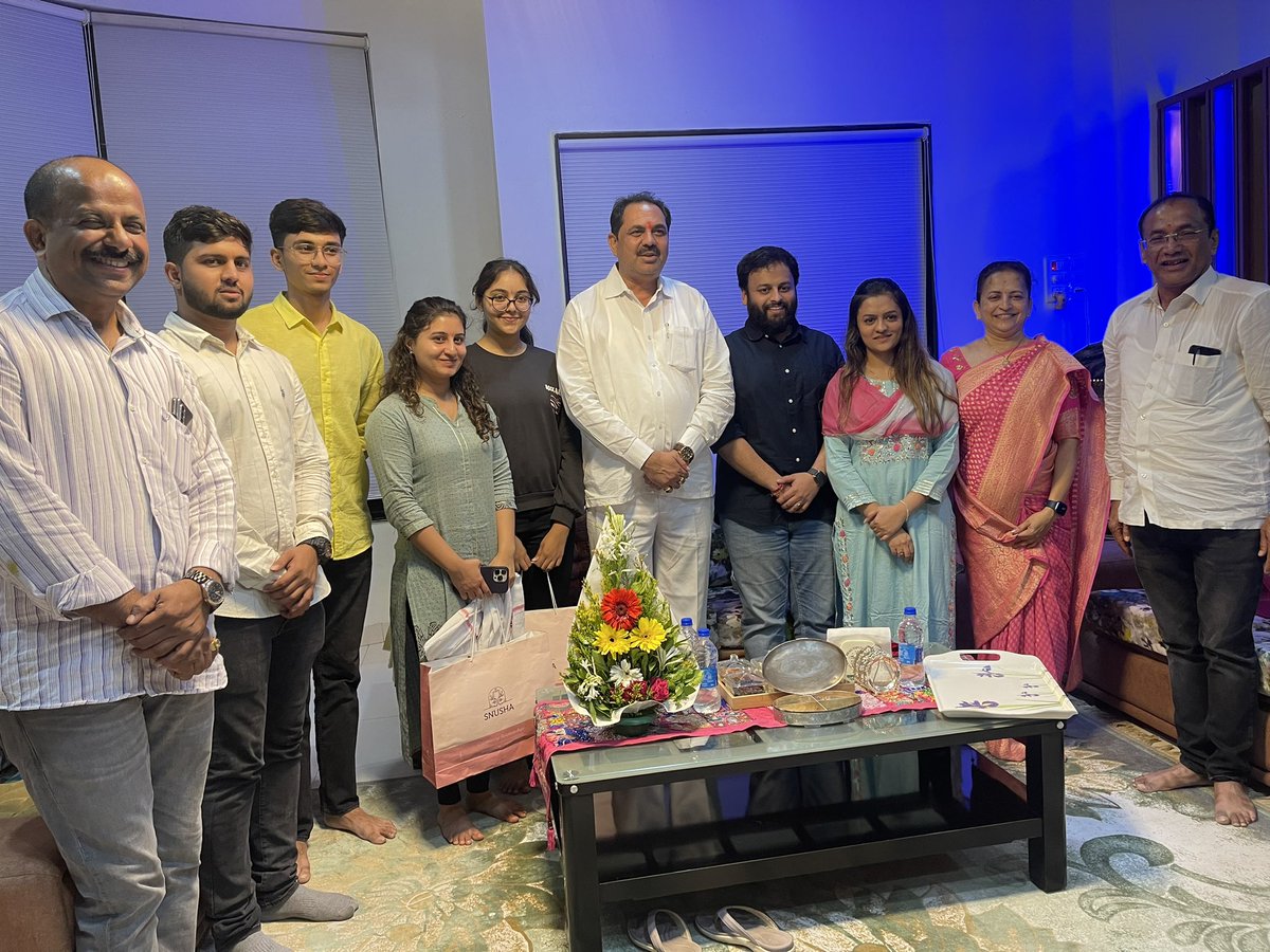 Gayatri Shingne (@shingnegayatri) on Twitter photo It was a delightful having <a href="/AnilPatil_NCP/">Anil Bhaidas Patil</a> & his family at my residence over his first visit in the district. It was a delightful having <a href="/AnilPatil_NCP/">Anil Bhaidas Patil</a> & his family at my residence over his first visit in the district.