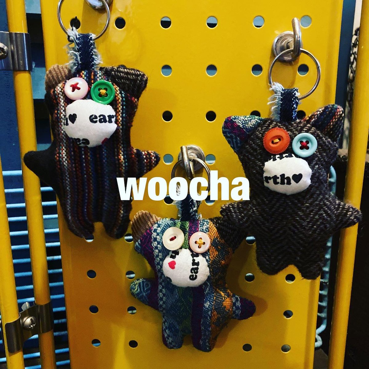 WoochaHi's tweet photo. ⭐︎key ring⭐︎
.
久々にぬいぐるみ熱が湧いたので♪
熱冷めぬ前に仕上げました。
そしたらとぼけた変な子ができました⭐︎
.
#woocha#keyring
#キーホルダー
#ぬいぐるみ https://t.co/y8yzPghIxe