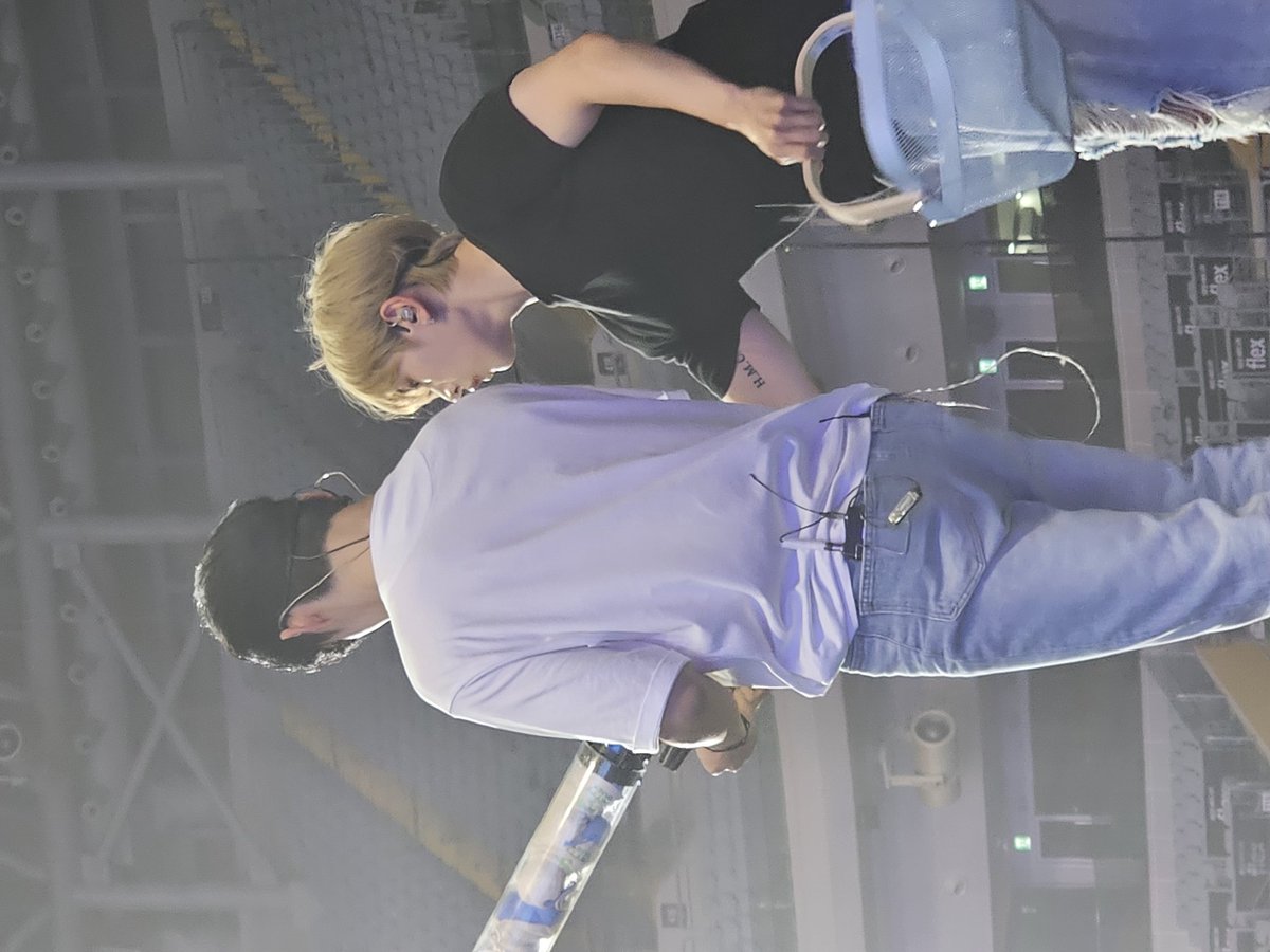 nunachuu's tweet photo. jiwoong x Matthew zb1 Fancon #ZEROBAESONE #SEOKMATTHEW #KIMJIWOONG #zerobaseonefancon https://t.co/CyTFf3SKXF