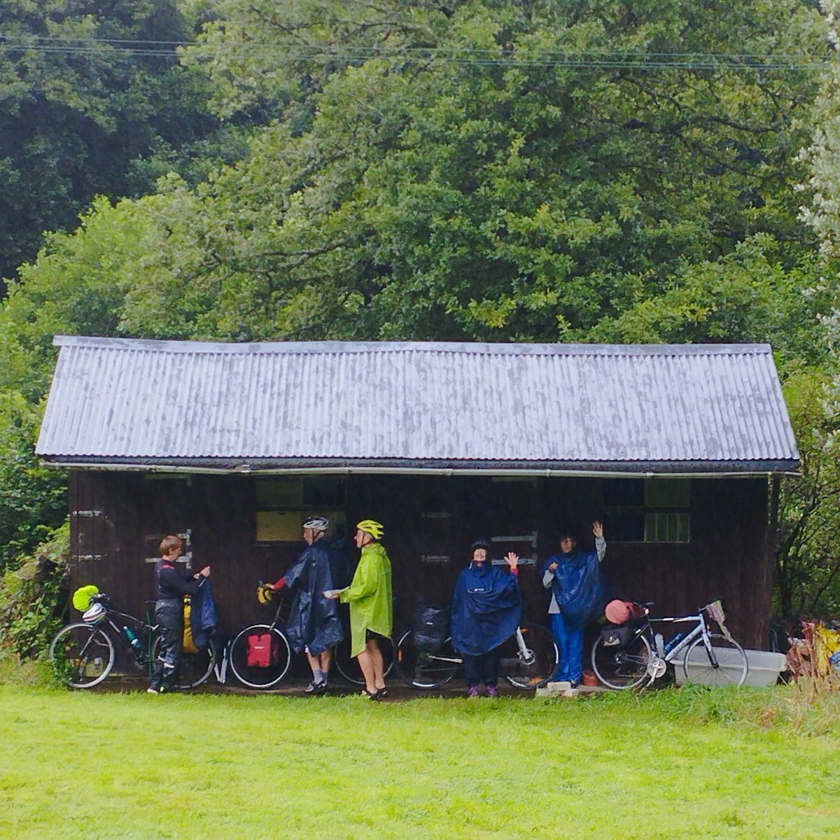 wrayvalley's tweet photo. 🚵‍♀️🏕️Our #Dartmoor #campsite and #bedandbreakfast have captured the hearts of #cyclists, and it's easy to see why. It's beautiful  in every weather! ☔ The rain yesterday couldn't dim their spirits as they set off.  The hot showers 🚿 were much appreciated too.
#bikepacking https://t.co/vmJEqc4Oav