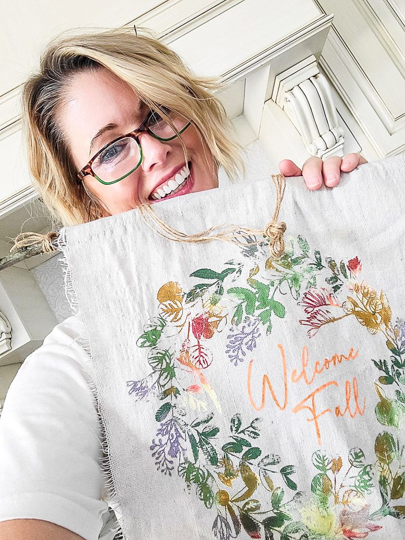 SalvagedLiving's tweet photo. Come see how easy it is to make this precious banner for fall! Honestly - it is a 10 minute project! All the directions here: https://t.co/NYJSenrtAq https://t.co/sYa4ehLVMN
