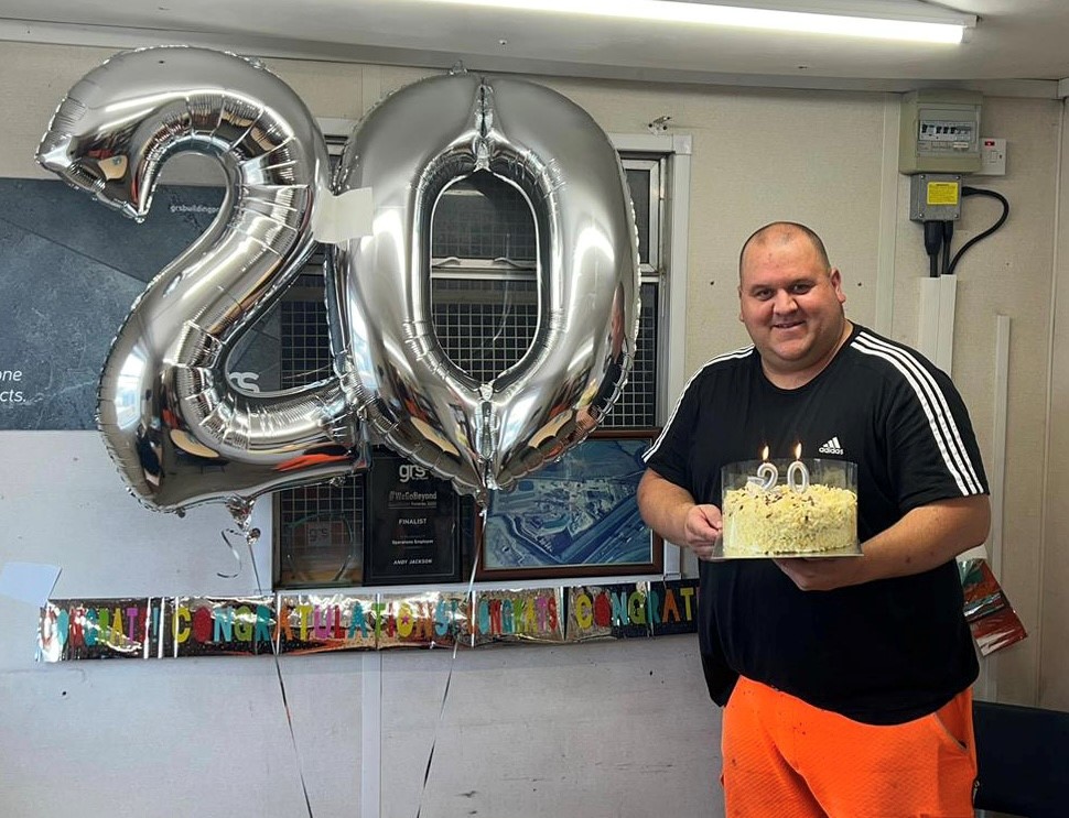 Massive congratulations on 20 years service to our Operations Trainer Brendan Gore, here's to the next 20!

#GRS #wegobeyond #20yearsservice #aggregates #Congratulations