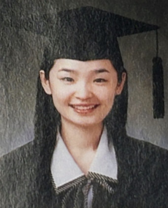 미됴 대학교 졸업사진..🥹