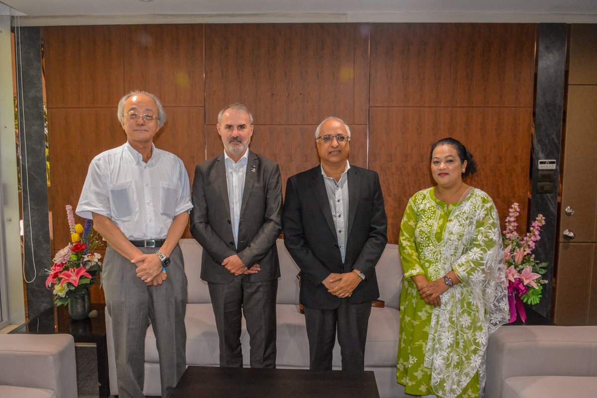 AITAsia's tweet photo. AIT is honored to have hosted 𝐌𝐫. 𝐀𝐫𝐧𝐚𝐮𝐝 𝐂𝐚𝐮𝐜𝐡𝐨𝐢𝐬, the Asian Development Bank (ADB) Country Director for Nepal, on the 11th of August, 2023. 🤝

#AITAsia #Collaboration #FutureCollaborations #BuildingConnections #ADB 

@ADB_HQ https://t.co/7gHp3dK9di