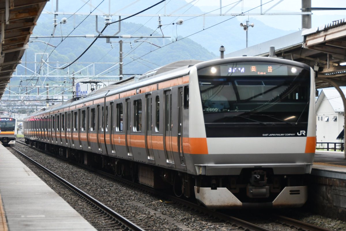 9312M（中央東線）
E233系8500番台ナハN36編成

9331M（同）
E233系0番台トタ青660編成

諏訪湖祭湖上花火大会の開催に伴い南武線と青梅・五日市線のE233系が応援にやってきました。

色違いのE233系同士の並びが諏訪エリア（下諏訪駅）で約4年ぶりに復活！

（※あと青編成のLEDは'岡谷'表示でした）