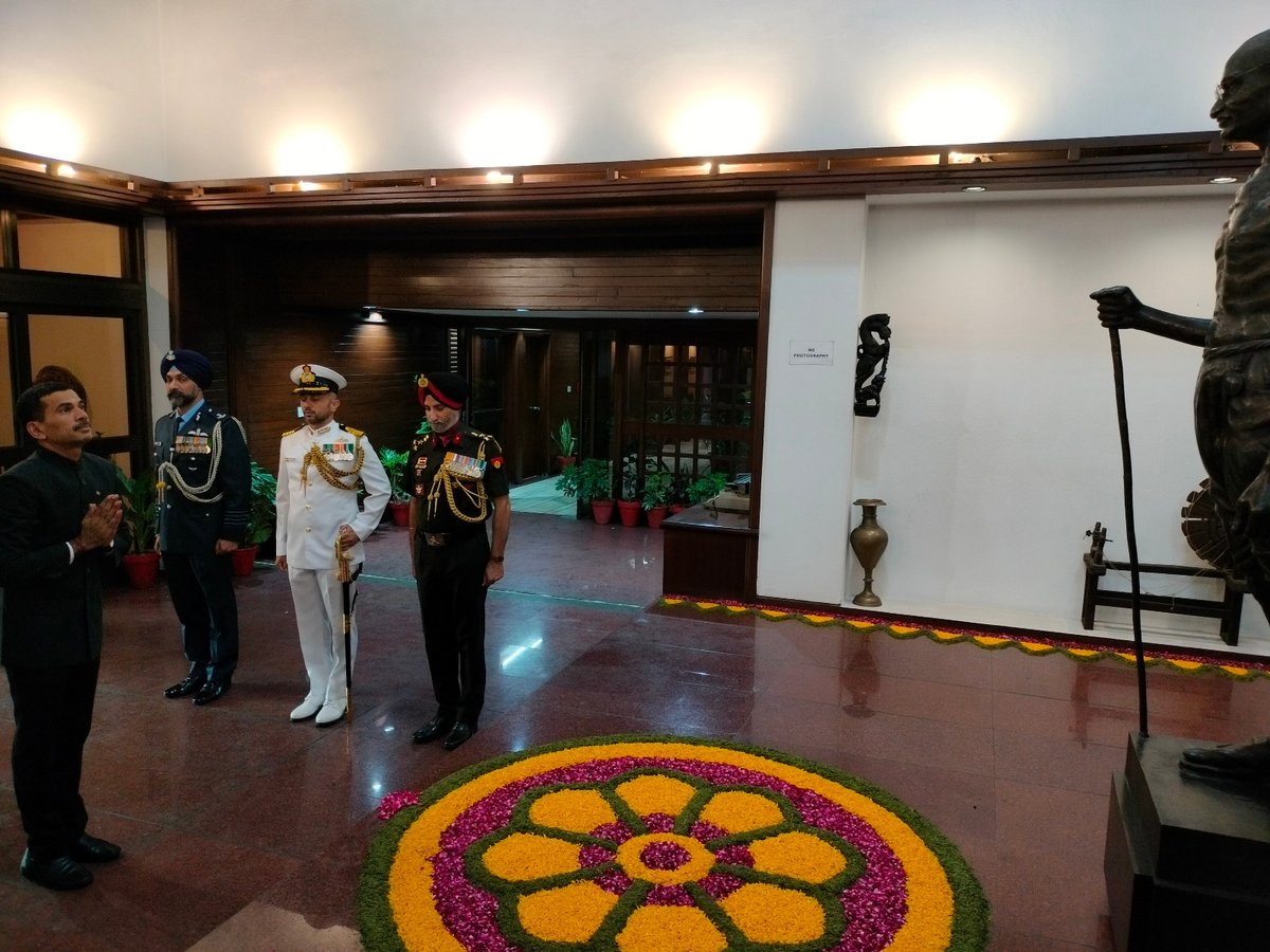IndiainPakistan's tweet photo. Members of @IndiainPakistan celeberated #77thIndependence day with great fervour. They remembered the sacrifices of freedom fighters and pledged to make India a developed country by 2047.#MeriMaatiMeraDesh #AzadikaAmritMahotsav @MEAIndia @IndianDiplomacy https://t.co/lD8s68Qiey