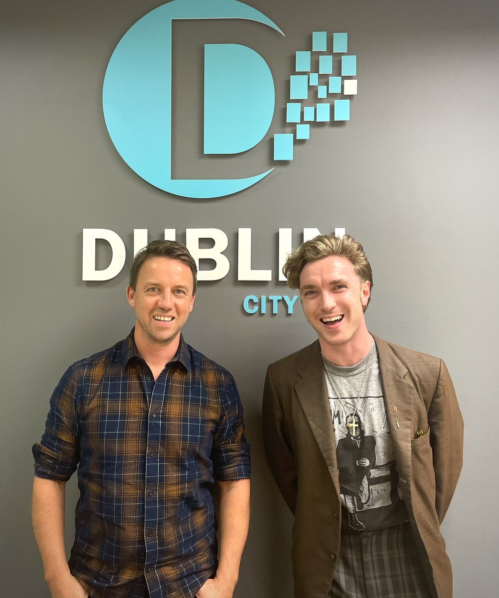 Edition 50 of ‘Tilt with John Barker’ on @dublincityfm last night featured chats with David Keenan plus a selection of the best new releases in Irish music. You can listen back to the full show here: open.spotify.com/episode/7nSrJZ…