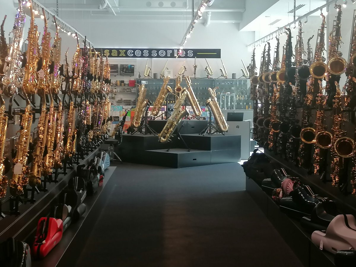 Samines_'s tweet photo. Went to clarinet and sax today in Stamford Street, golly what a shiny shop! https://t.co/73TNoEoswD