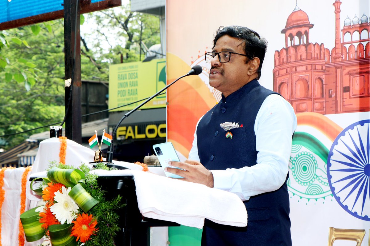 77th Independence Day was celebrated at ChennaiOuter GST Commissionerate. Dr.Thiru.M.G.Thamizh Valavan,IRS, Commissioner, Chennai Outer hoisted the National Flag and addressed the gathering. The Commissioner urged the officers to dedicate themselves to the service of the nation.