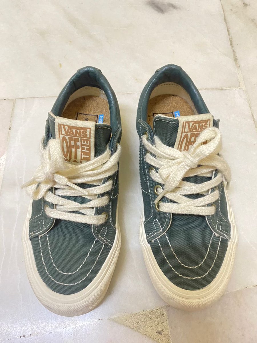 shahmingg's tweet photo. Hi guys,my wife ada nak letgo kasut VANS SK-8 REISSURE, saiz 3uk/35eur/22cm, condition 9/10, pakai 2-3 kali jer, nak let go RM180(nego till letgo)..authentic ya tapi box dah takde sbb dah buang..cod area klang valley,yg jauh boleh pos..apa2 boleh ws https://t.co/4jo2s0yBWv https://t.co/RvszznPh8m
