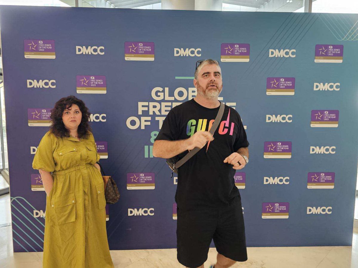 Discover Crypto tweet media