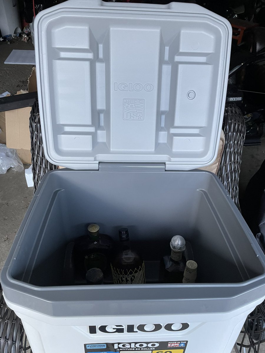 BushenJ's tweet photo. 3 days!!!!! Let’s get it, cooler of booze is starting to eat, had a few bottles for breakfast, gonna have waaaaayyyy more by Friday, make sure you Venmo @kyle-tyrpak for stag tickets!!! $25!!! https://t.co/iaRIy7D6lC