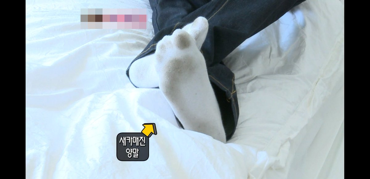 termdard's tweet photo. 유물 발굴 중 https://t.co/0zT5z8Qa3l