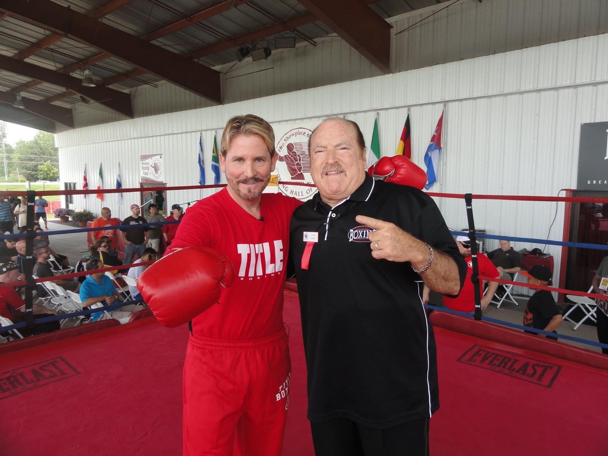 SmittyBoxing's tweet photo. Happy Heavenly Birthday @SteveSmoger #boxing #boxingreferee #ibhof #titleboxing https://t.co/6pO4TtXzbb