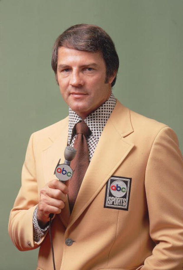 Remembering #NFL halfback/wide receiver, film/television actor, author, and sports commentator Frank Gifford, who was born #OTD (August 16th) in 1930.  #USC #NYGiants #UpPeriscope #Hazel #TheSixMillionDollarMan #Coach #WideWorldofSports #Olympics #MondayNightFootball
