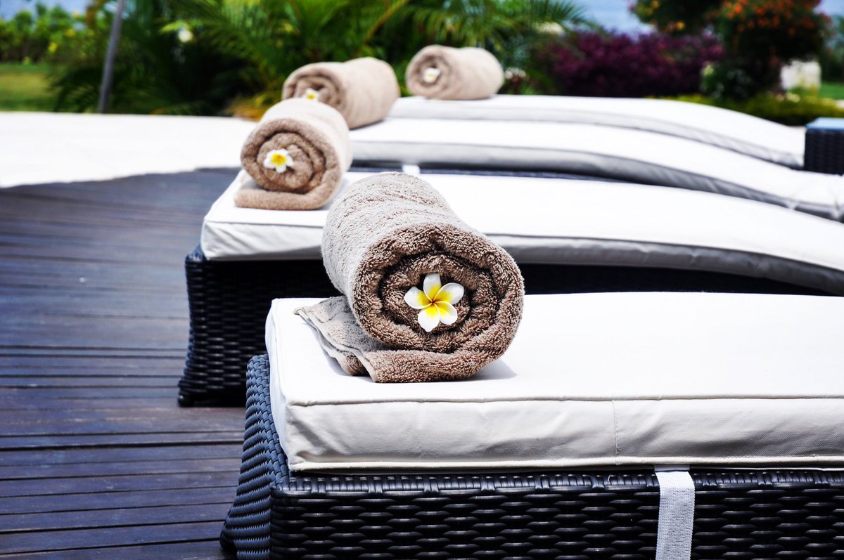 “The villa is stunning, but the staff make it amazing” is how a family from US described their recent stay at Villa Bossi Bali. Check out their and other guest reviews at villabossibali.com/en/references and book your next holiday in one of our beachfront villas now! #villabossibali #bali