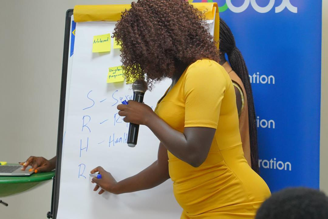 Joined @OutboxHub and @UNFPAUganda ETPhacklab boot camp as a mentor to share about SRHR and teenage pregnancy .The boot camp is hosting innovators from across the country presenting ideas to tackle early and unintended pregnancy.#EndTeenPregnancy.