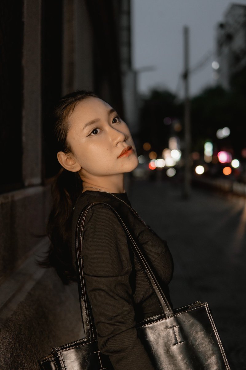 Khoadotbio's tweet photo. Street portrait https://t.co/w1N2FaRiUC