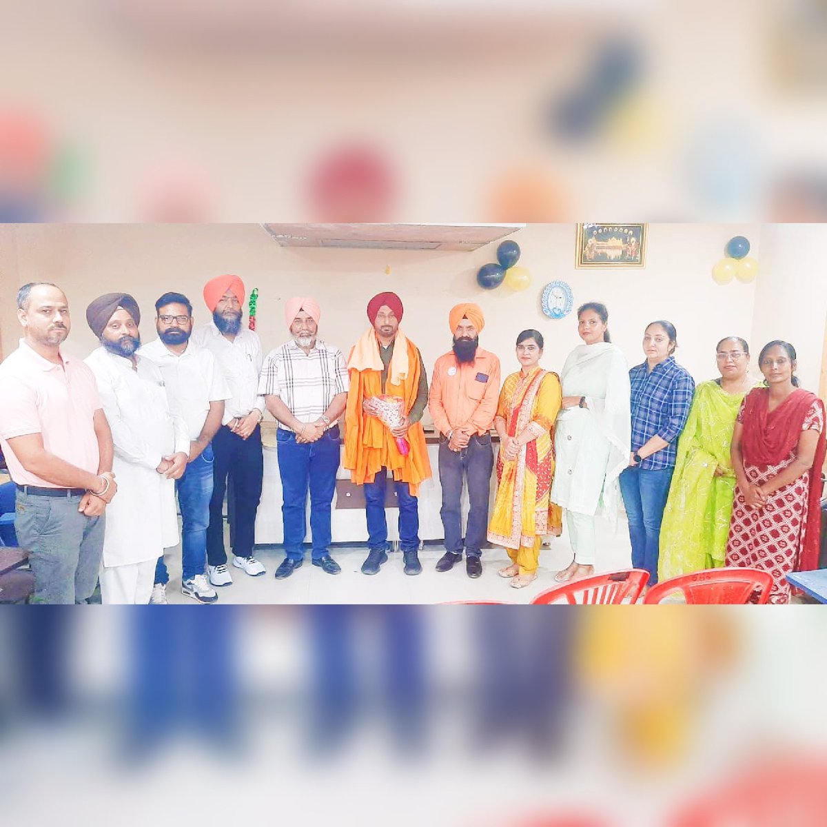 youthwelfa55337's tweet image. ਯੂਥ ਵੈਲਫੇਅਰ ਕਲੱਬ ਦੀ ਹੋਈ ਸਲਾਨਾ ਮੀਟਿੰਗ ਵਿੱਚ ਸਰਬ ਸੰਮਤੀ ਨਾਲ ਜਸਪ੍ਰੀਤ ਸਿੰਘ ਢਿੱਲੋਂ ਜੀ ਨੂੰ ਦੁਬਾਰਾ ਪ੍ਰਧਾਨ ਚੁਣਿਆ ਗਿਆ ਅਤੇ ਕਲੱਬ ਦੀਆਂ ਗਤੀਵਿਧੀਆਂ ਦਾ ਵੇਰਵਾ ਦਿੱਤਾ ਗਿਆ । #youthwelfareclub #pardan #newselection #ਯੂਥ_ਵੈੱਲਫੇਅਰ_ਕਲੱਬ #15august2023