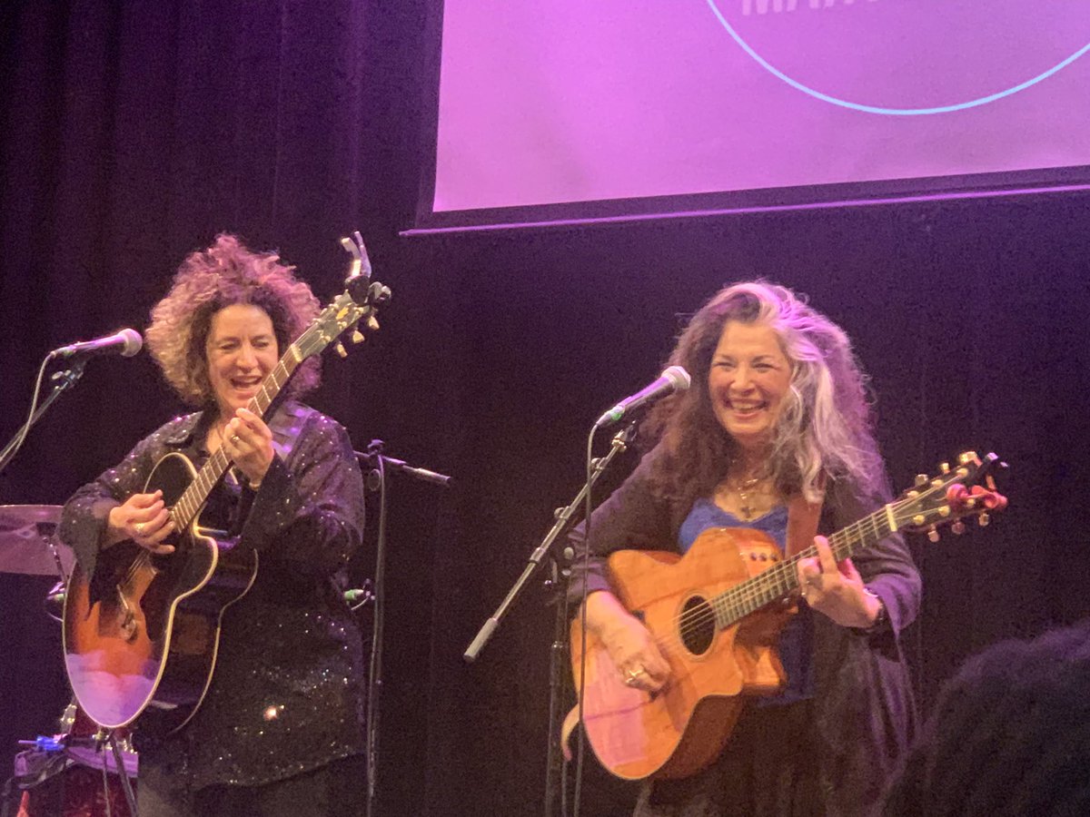 And rounded out my first day at @edfringe yesterday by seeing the utterly wonderful @evepolycarpou & @MarthaDLewis celebrating 35 years of performing together as @marthaandeve in the last of a short residency at @Gildedballoon. Gorgeous musicality & a warm story of friendship.