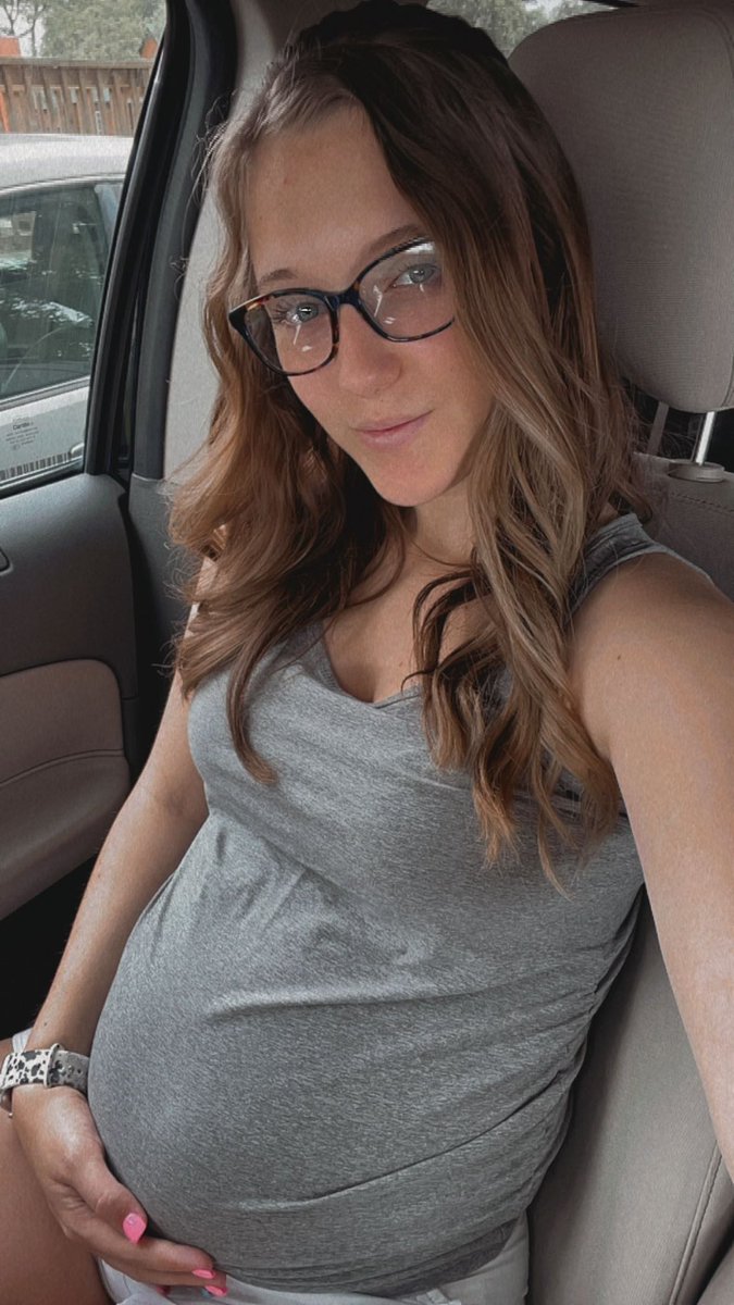 HubertKalista's tweet photo. No one ever warns you about how fast your pregnancy goes. Halfway through carrying this crazy one 🤍🥺 https://t.co/zXqrpjsbyk