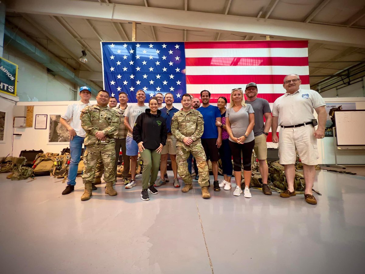 Steve is with the US Army Golden Knights Parachute Team today getting ready to jump out of a perfectly good airplane! Stay tuned for more details… #stevejohnsonracing #nhrapsm