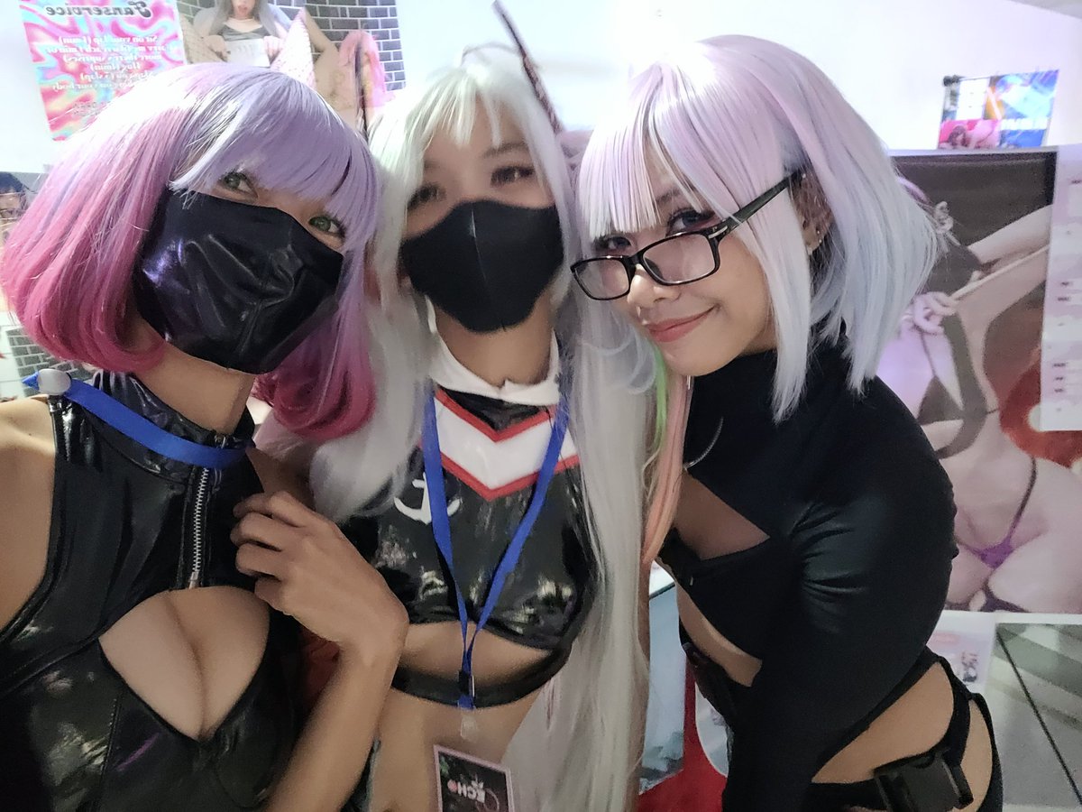 YurieCosplays's tweet photo. #ECHO/#Hexcon done!
It was a blast.I enjoyed it so muuch! It was nice meeting you all..Thank you so much for supporting me and my boothmates (@miruusaki & @IrisiMawi) I hope there's another event like this next time, I'll definitely come again.π
I'll take a break for now. β€οΈ https://t.co/S5VVlRLADh