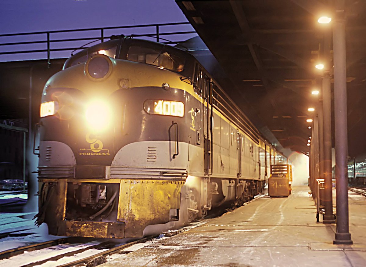 Chesapeake &amp; Ohio's train 8, the Pere Marquette, at Baltimore &amp; Ohio's Grand Central Station in Chicago on December 26, 1967. Roger Puta photo.

american-rails.com/per-marq.html