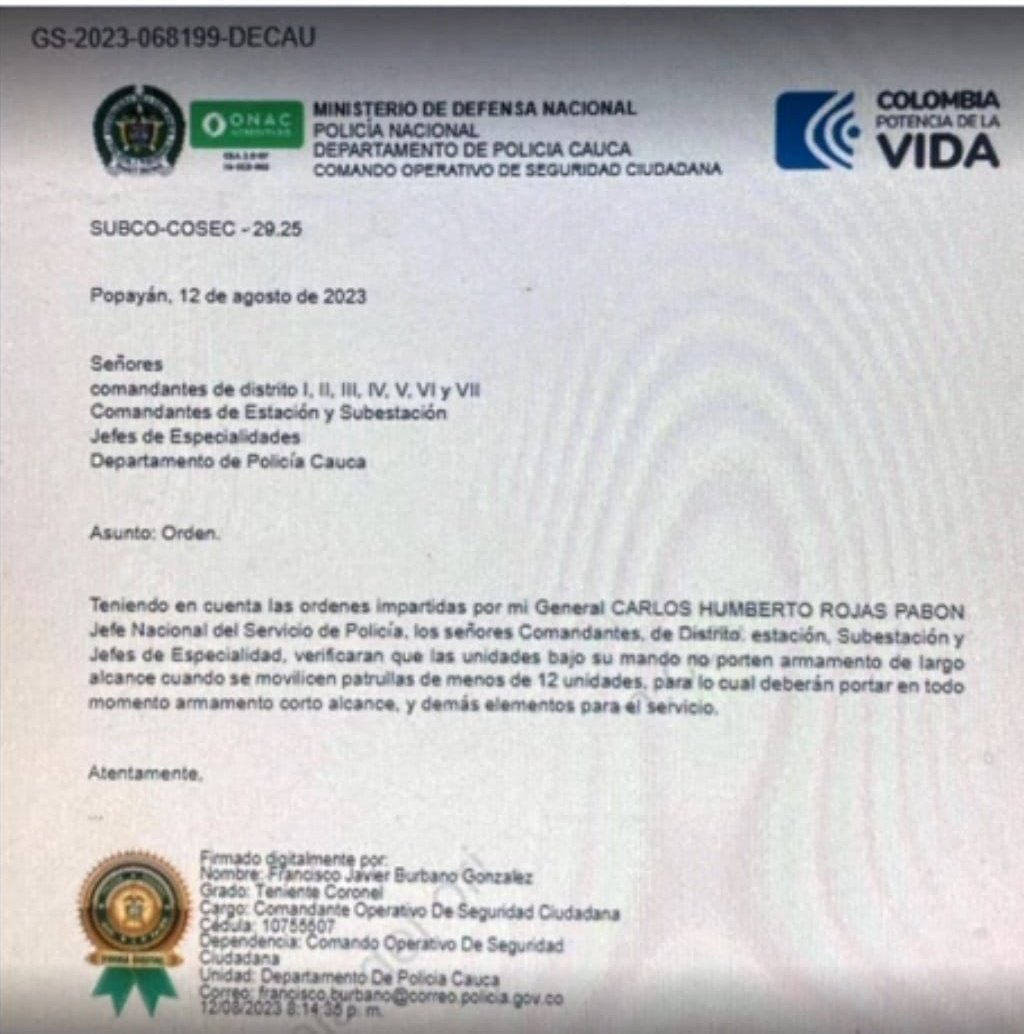 ❗POLICIAS DEBEN SALIR A PATRULLAR SIN CAPACIDAD DE DEFENSA❗🤬

Que pretende el desgobierno? 
#NoConfioEnPetro 
#ColombiaVaMal