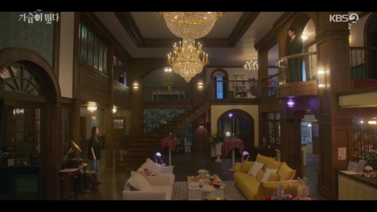 KBS WTF U MEAN?!??? U ENDED IT LIKE THAT?!?? SO HE IS WAKE UP OR WHAT?!?!!!!!

#Heartbeat #HeartbeatEp16 #가슴이뛴다