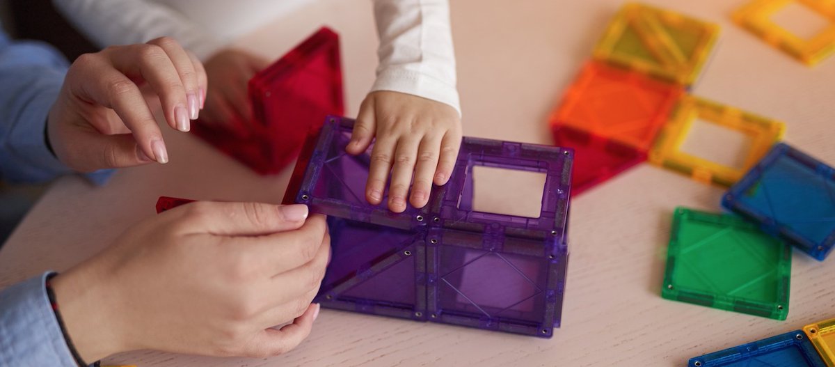 CincyChildrens's tweet photo. From magnetic building sets to reusable water balloons, more toys on the market today feature small, powerful magnets in them. If a child swallows magnets, serious injury or even death can occur. Here's what you need to know to keep your family safe: https://t.co/4beeFkFJn3 https://t.co/hqXJ7NLYNM