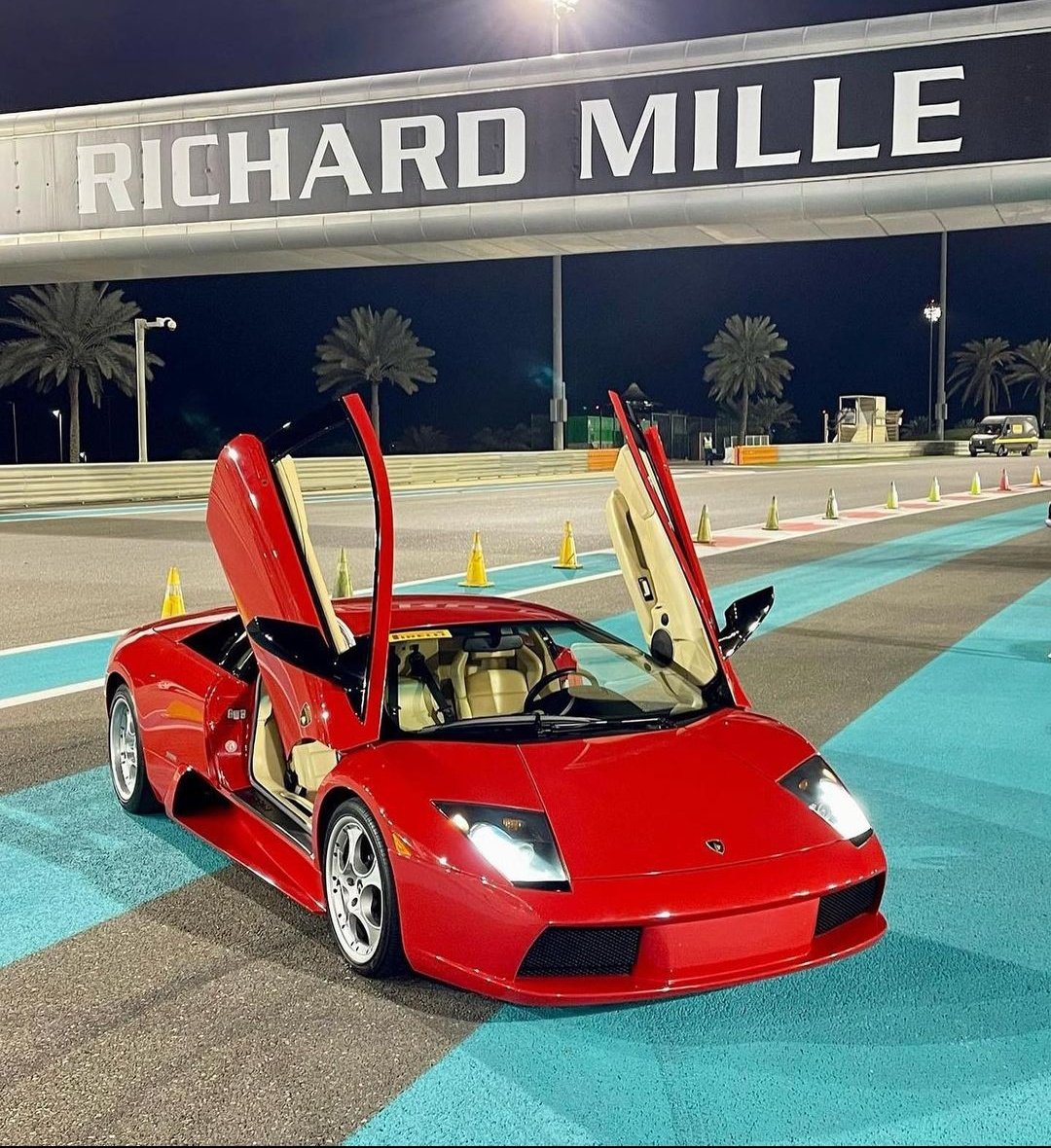 Shtreetwear's tweet image. 