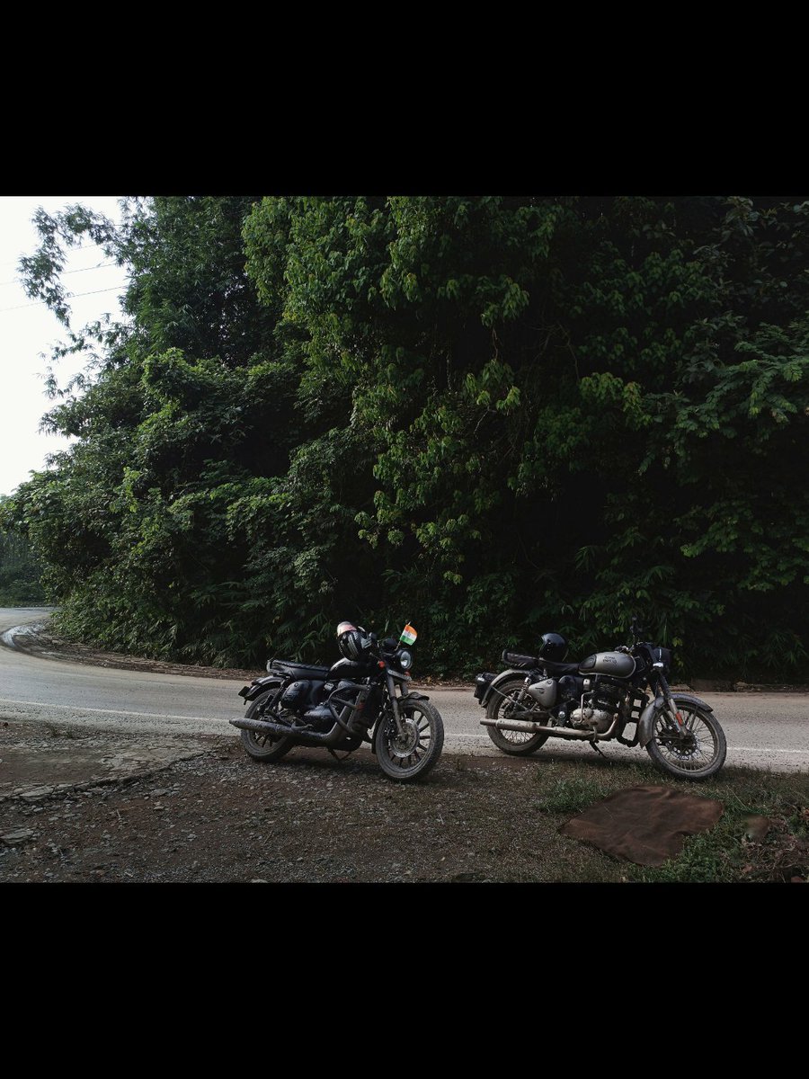 _Imfaruq_'s tweet photo. 𝙀𝙢𝙗𝙧𝙖𝙘𝙞𝙣𝙜 𝙩𝙝𝙚 𝘼𝙙𝙫𝙚𝙣𝙩𝙪𝙧𝙚...
.
.
.
#_imfaruq_ #boysout #meghalaya #algorithm #northeastindia #ａｅｓｔｈｅｔｉｃ #jawa #independenceday #77thindependenceday #mountains #monsoon #adventure #exploring https://t.co/5Vt5TloYfd