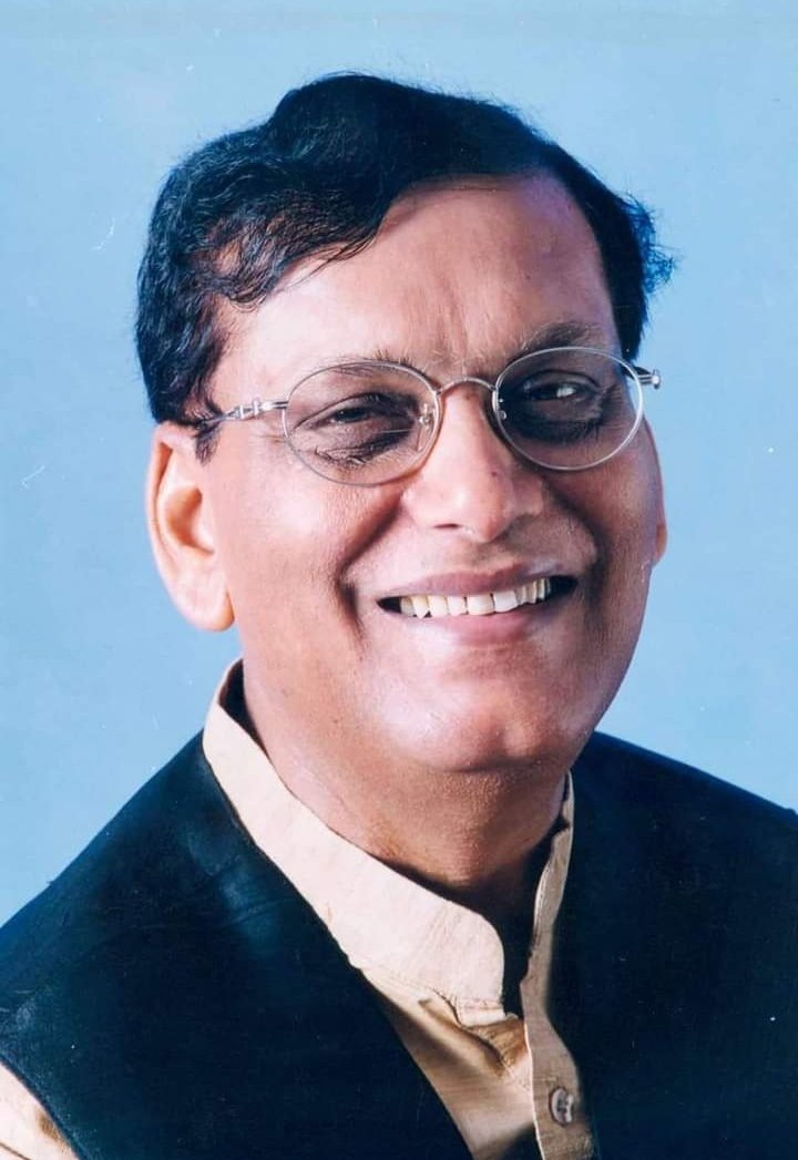 AkbalDubey's tweet photo. #सुलभ_इंटरनेशनल के संस्थापक #बिंदेश्वर_पाठक सुलभ शौचालय के जरिए भारत की गंदगी (मैला, विष्ठा)की सफाई में जीवन खपाकर आज स्वाधीनता दिवस के अवसर पर परलोक चले गए।
ईश्वर उनकी आत्मा को शांति दे!
भावपूर्ण श्रद्धांजलि 🌷
सादर नमन 🙏
ओम् शांति!
#Bindeshwar_Pathak https://t.co/UzUm6r8CaM
